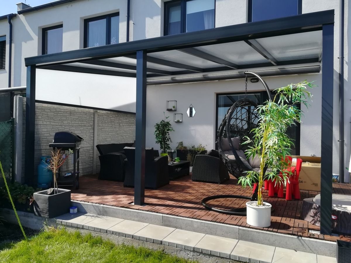 zastřešení dvorku